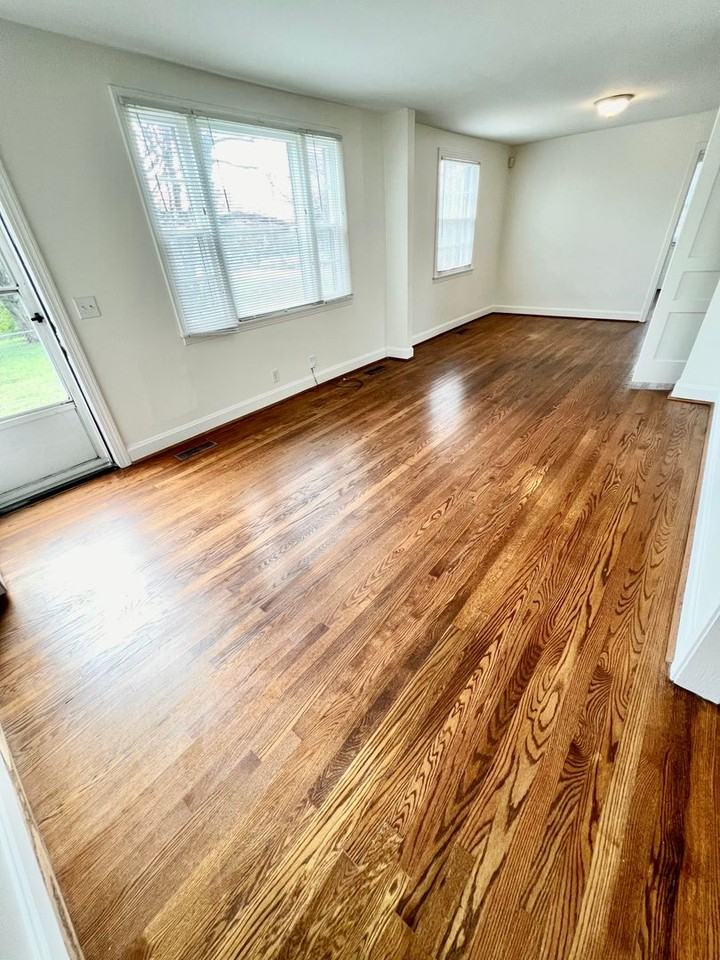 1123 Gibson Dr - Photo 7 of 24
