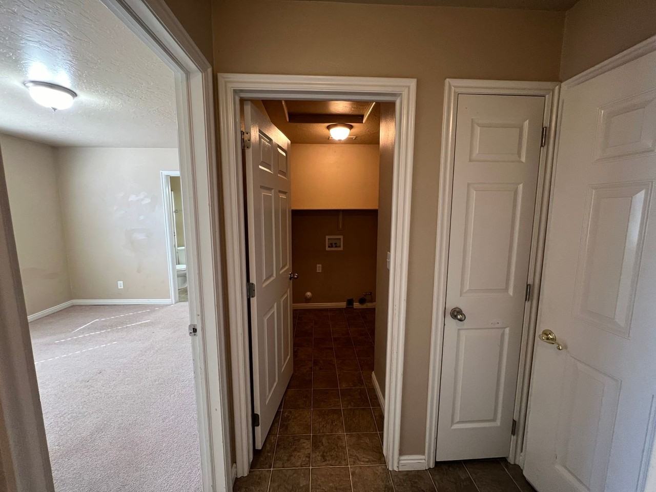 417 W 2075 N - Photo 7 of 20