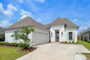 featured image of 520 White Egret Dr