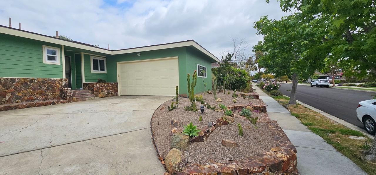 5812 Lancaster Dr - Photo 3 of 33