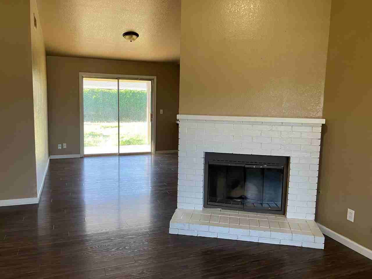 4505 Endicott Dr - Photo 3 of 11