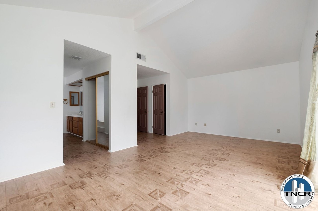 3049 Mojave Ct - Photo 6 of 17