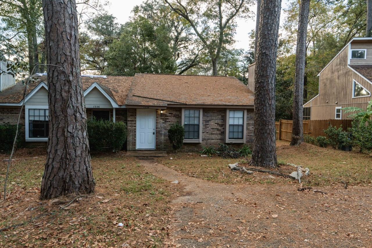 1224 Brafforton Dr - Photo 2 of 33