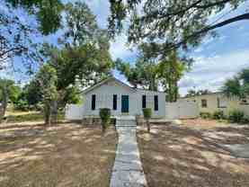 248 Avenue L Ne - Photo 1 of 1