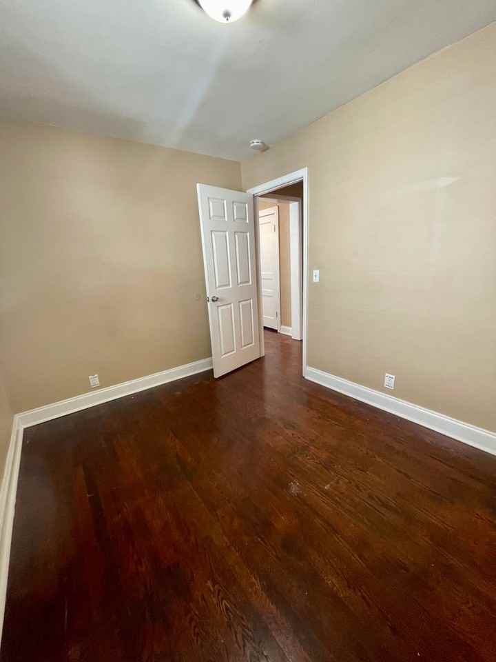 208 Lutie Street #B - Photo 6 of 13