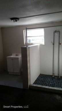 2419 E Magnolia St - Photo 2 of 9