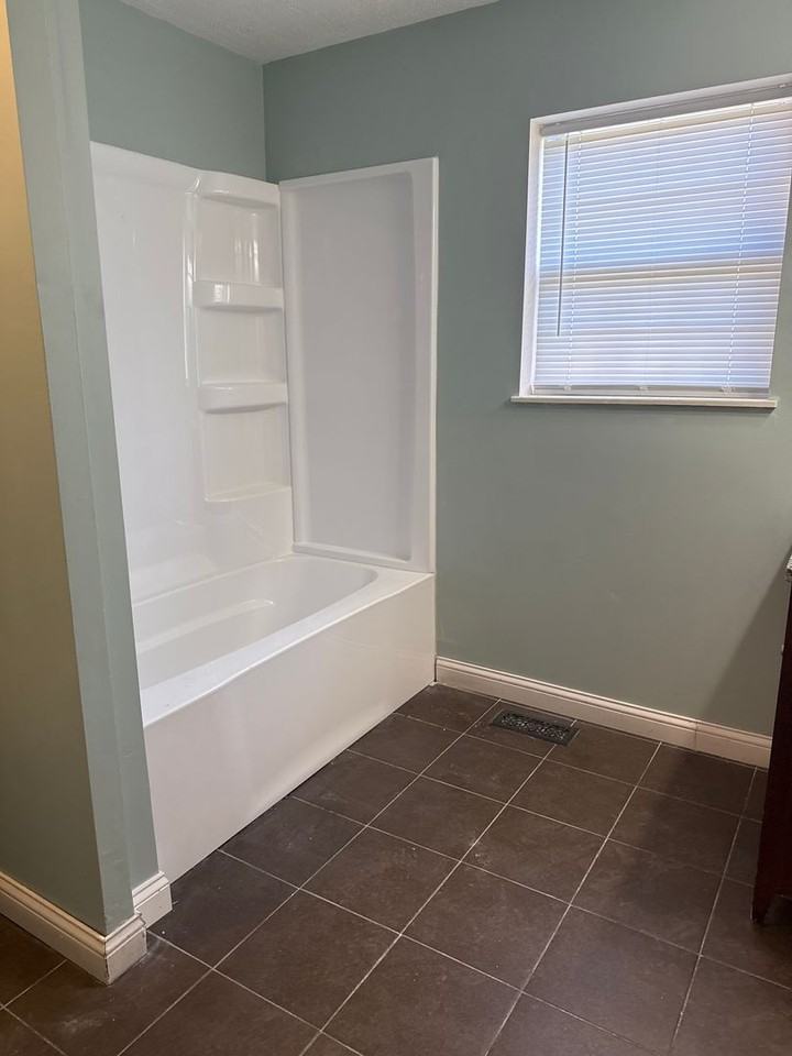 1520 Hosta St - Photo 3 of 24