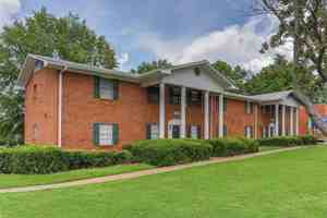 featured image of 3073 Washington Rd