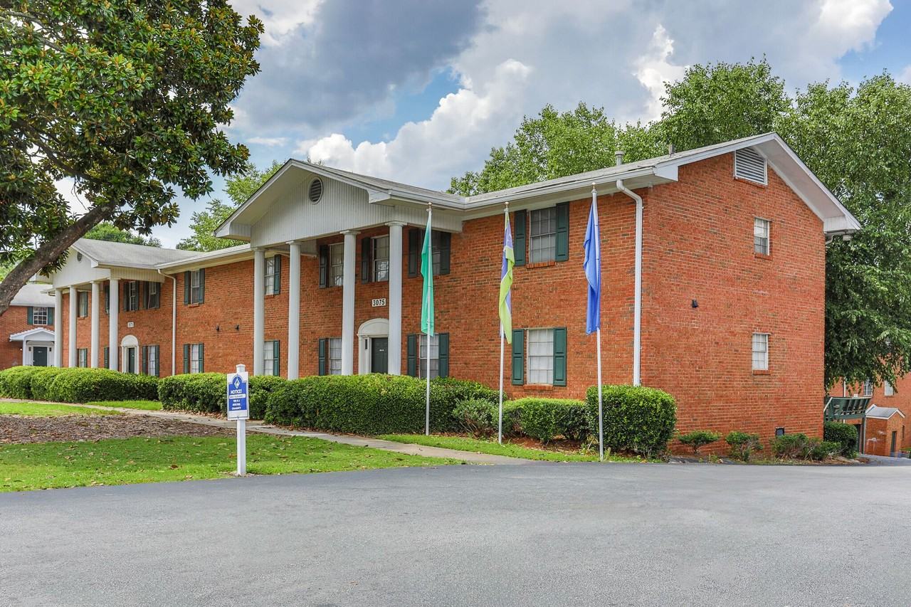 Reserve at Maple Ridge - Photo 2 of 13