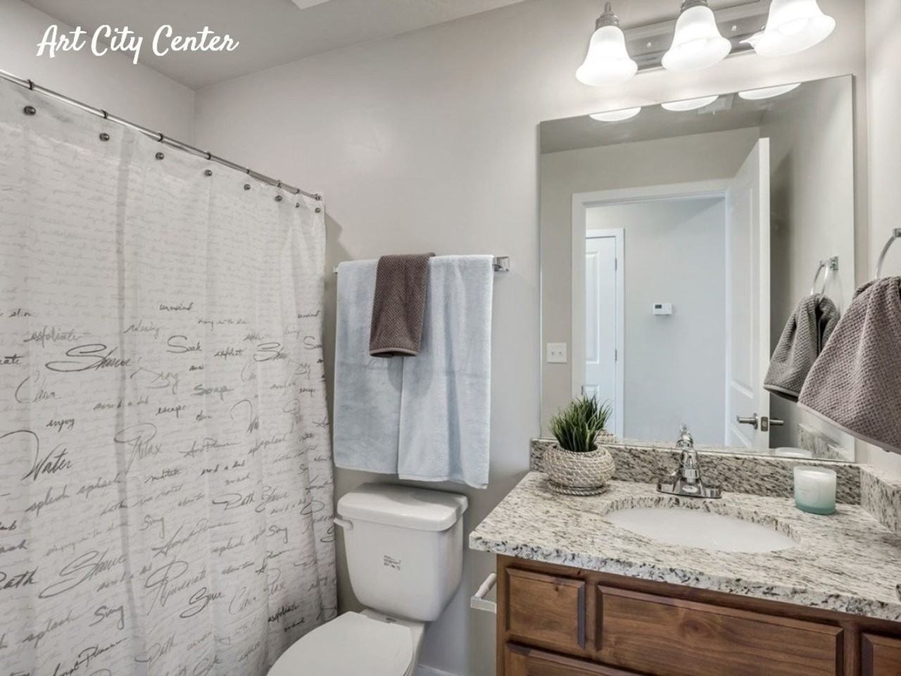 79 W 900 N - Photo 5 of 37