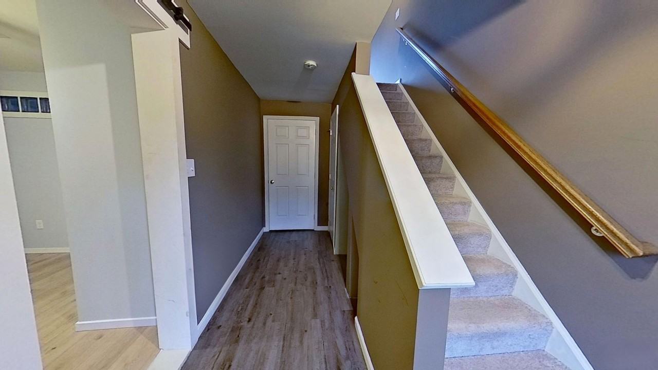 825 Rachel Dr - Photo 2 of 15