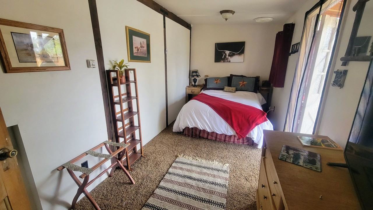 15975 Greenleaf Springs Rd - Photo 3 of 19