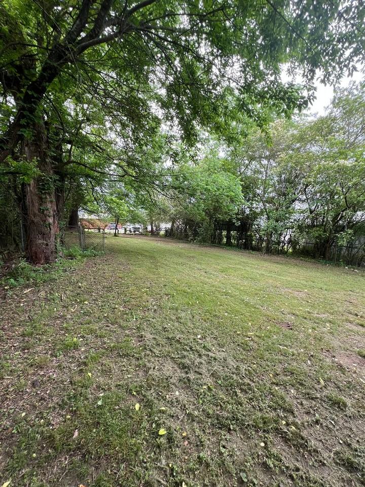 543 7th Ave Nw - Photo 2 of 8