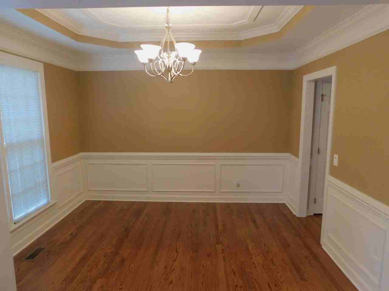 106 Southbank Dr - Photo 2 of 16