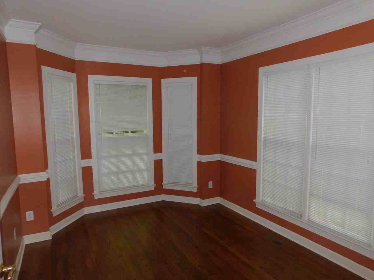 106 Southbank Dr - Photo 3 of 16