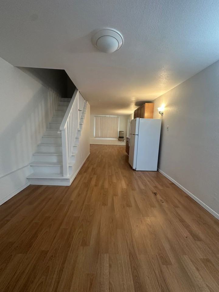 746A 47th Ave - Photo 3 of 6