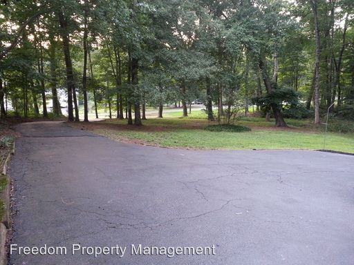 11913 Smithfield Rd - Photo 3 of 24