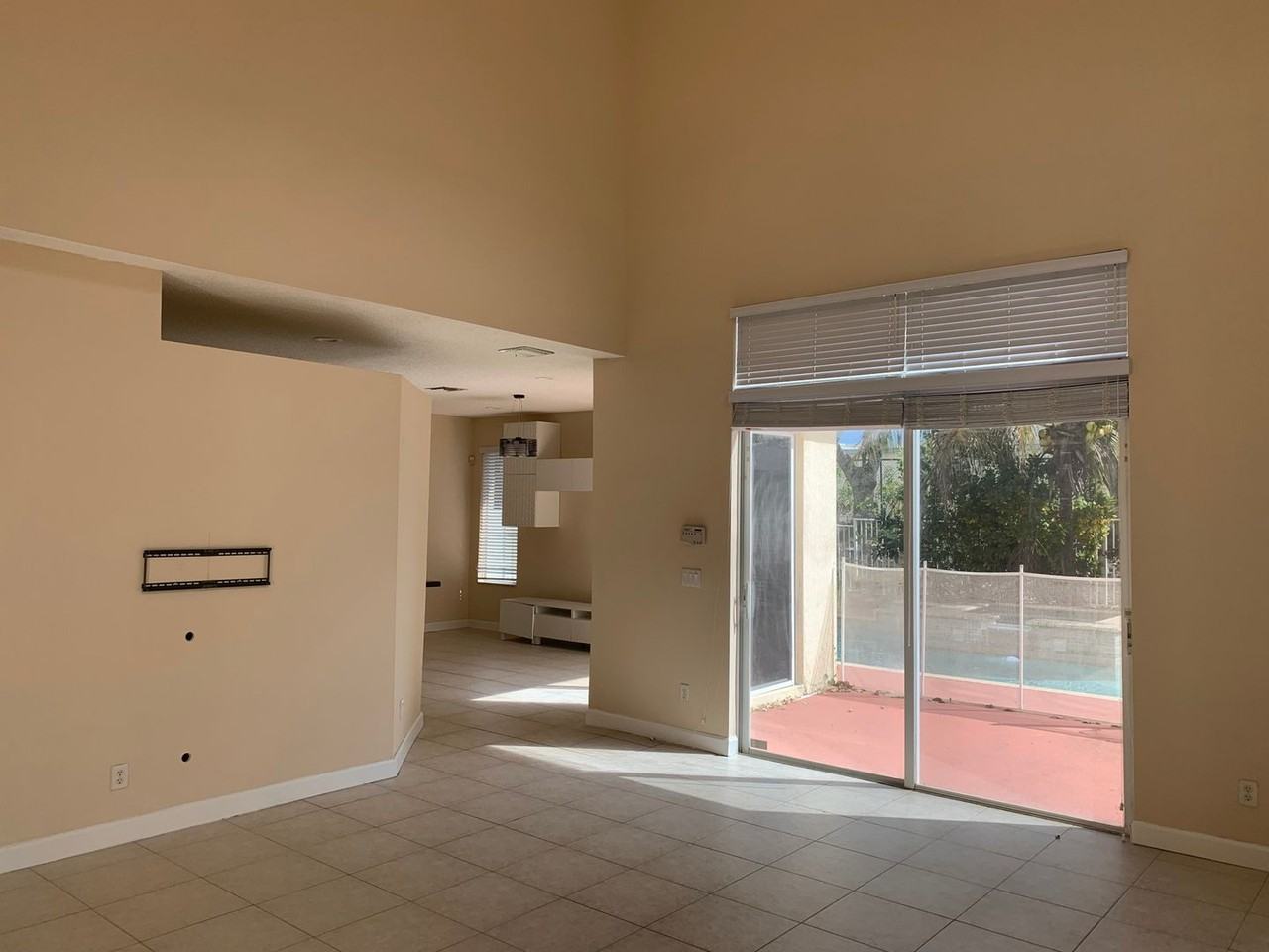 19462 Sw 68th St - Photo 3 of 50