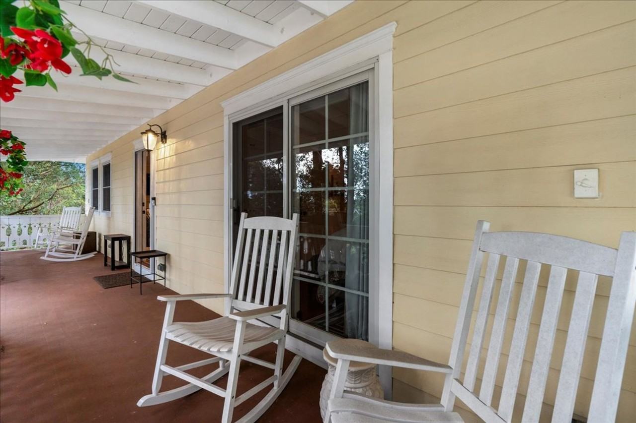 1615 Olinda Rd - Photo 4 of 26