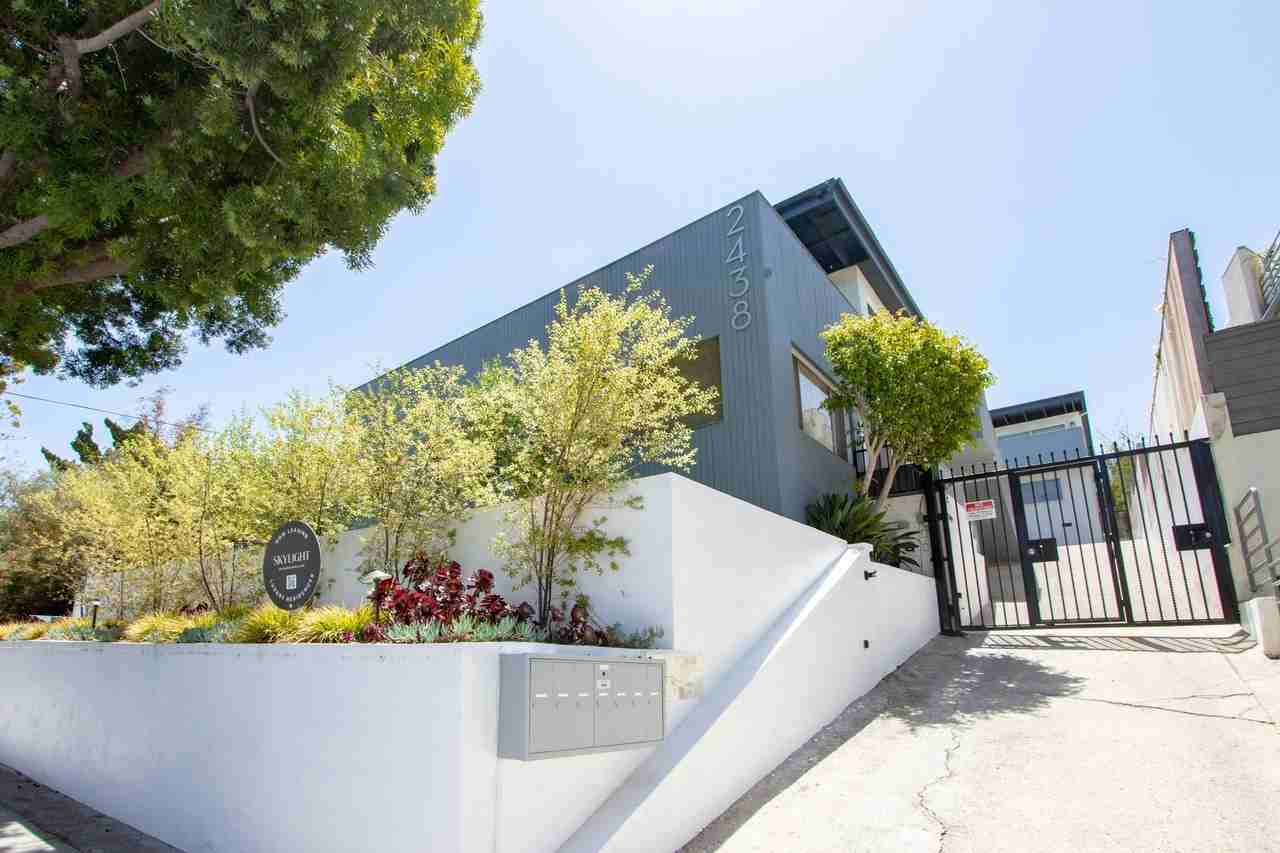 2438 7th St - Photo 5 of 5