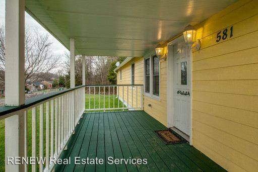 581 Tulip Grove Rd - Photo 3 of 32