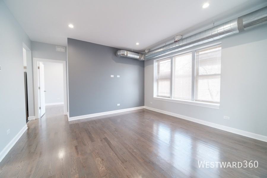 4658 N Albany Ave #1 - Photo 3 of 9