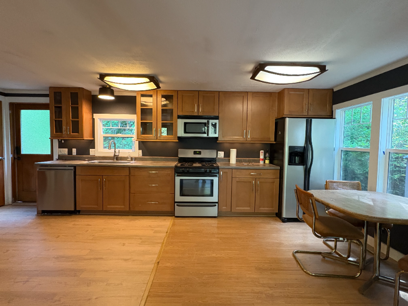 2905 Cedar Ave - Photo 2 of 12