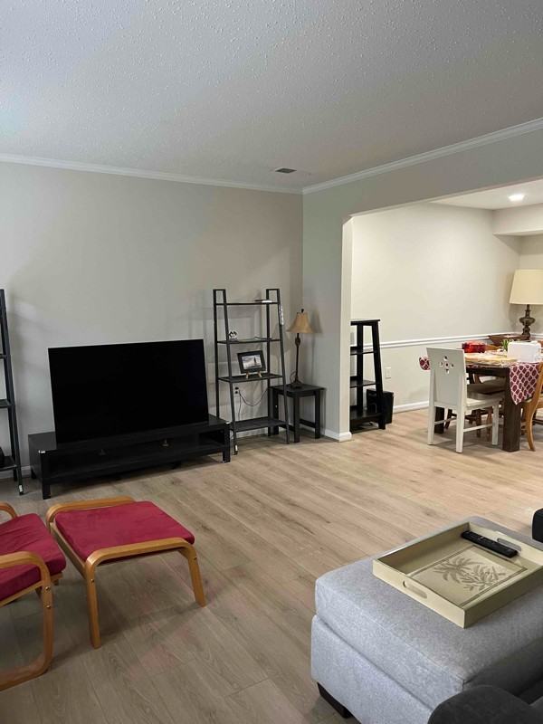 4549, Lantern Place - Photo 3 of 29