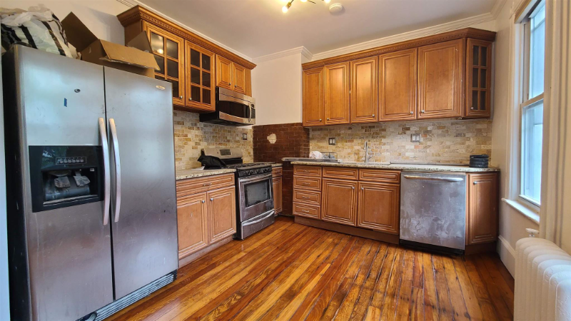 476 Gregory Ave #2 - Photo 2 of 19