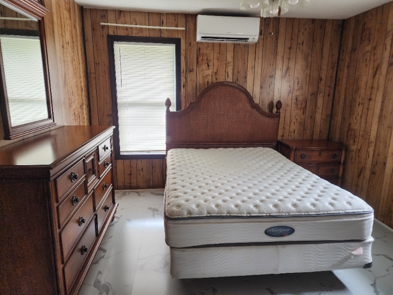 1737 Evergreen St - Photo 7 of 12