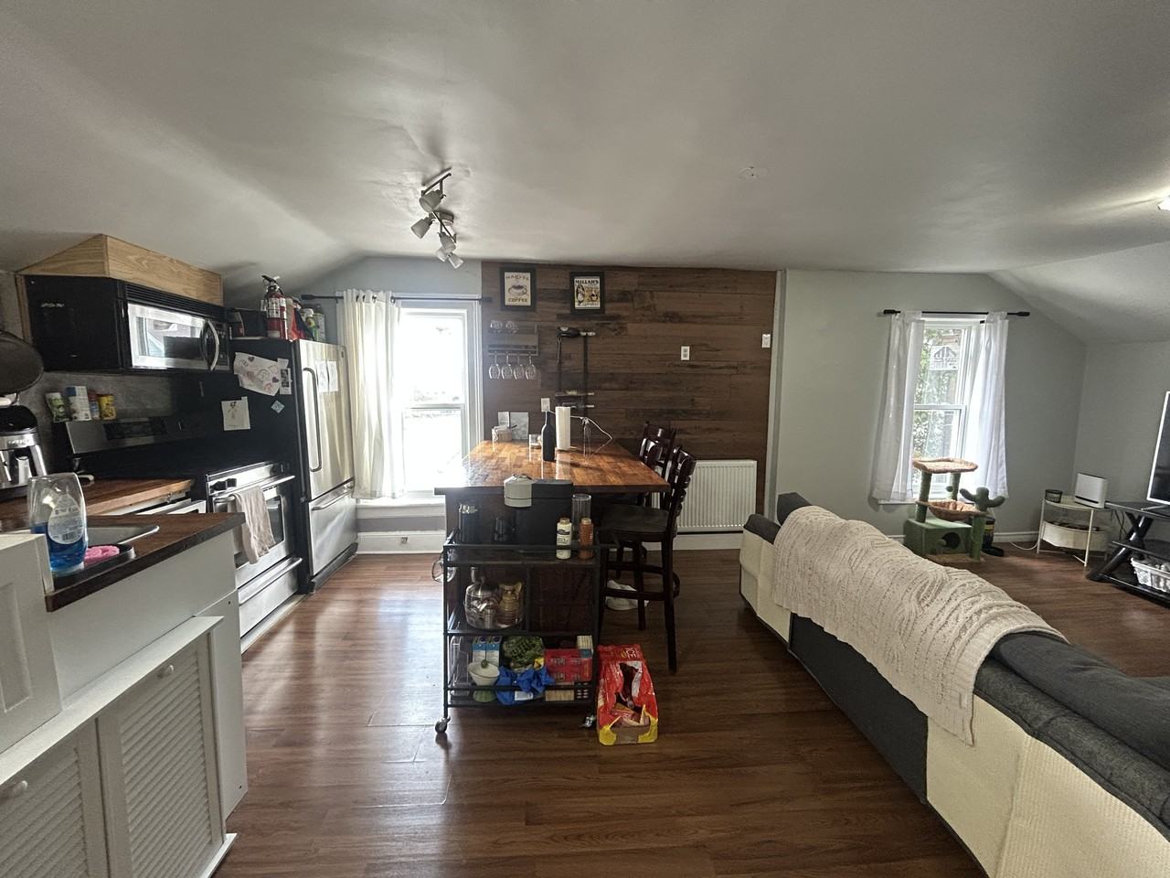 374 Macnab St N #1 - Photo 3 of 10