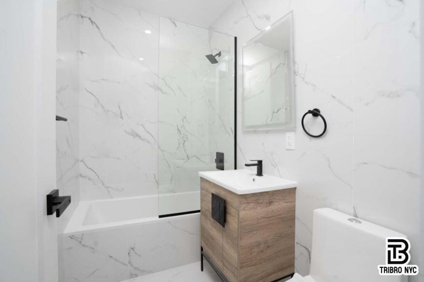 141 Meserole Avenue - Photo 4 of 10