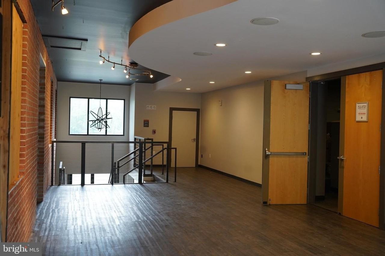 7595 Martinsburg Pike - Photo 6 of 14