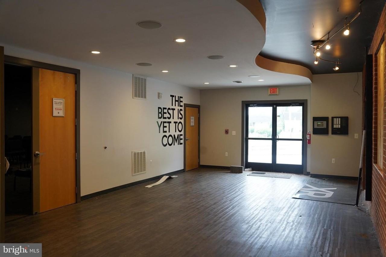 7595 Martinsburg Pike - Photo 7 of 14