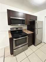 738 Ne 86th St #4 - Photo 1 of 1