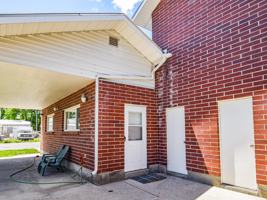 featured image of 50 N Center St