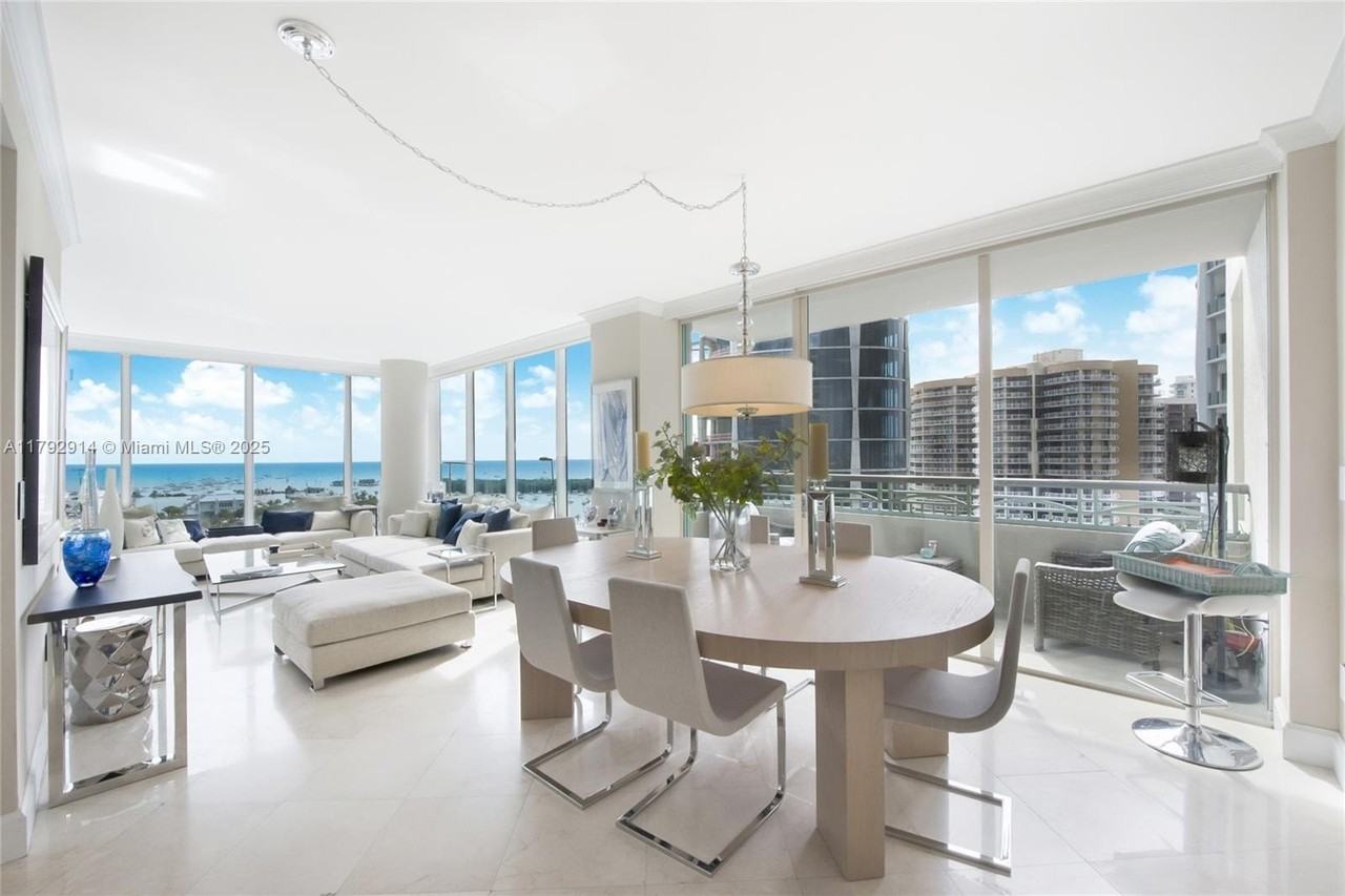 3400 Sw 27th Ave #1003 - Photo 2 of 18