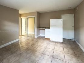 715 Ne 6th St #5E - Photo 1 of 1