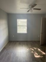 102 South Holland Avenue - Photo 1 of 1