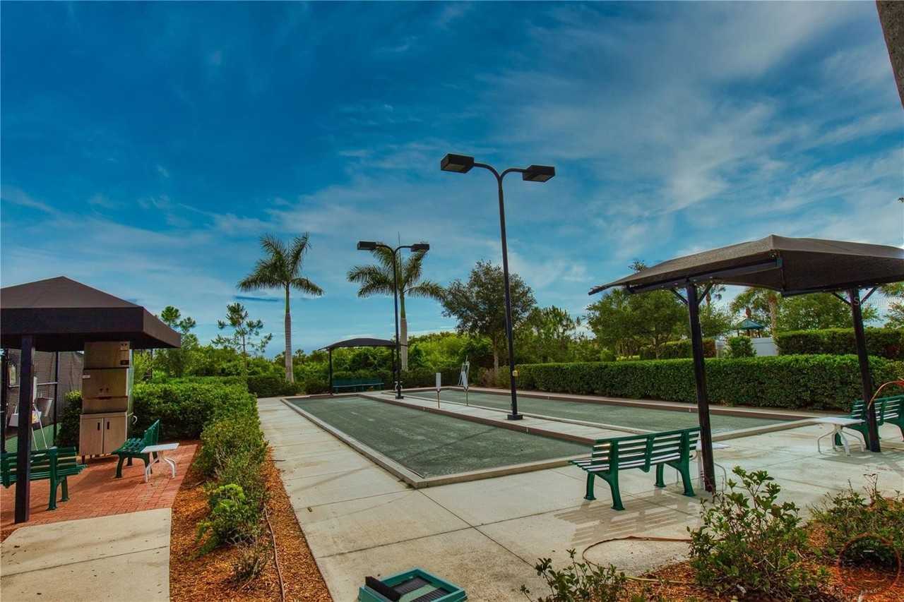 10039 Crooked Creek Dr #102 - Photo 4 of 36