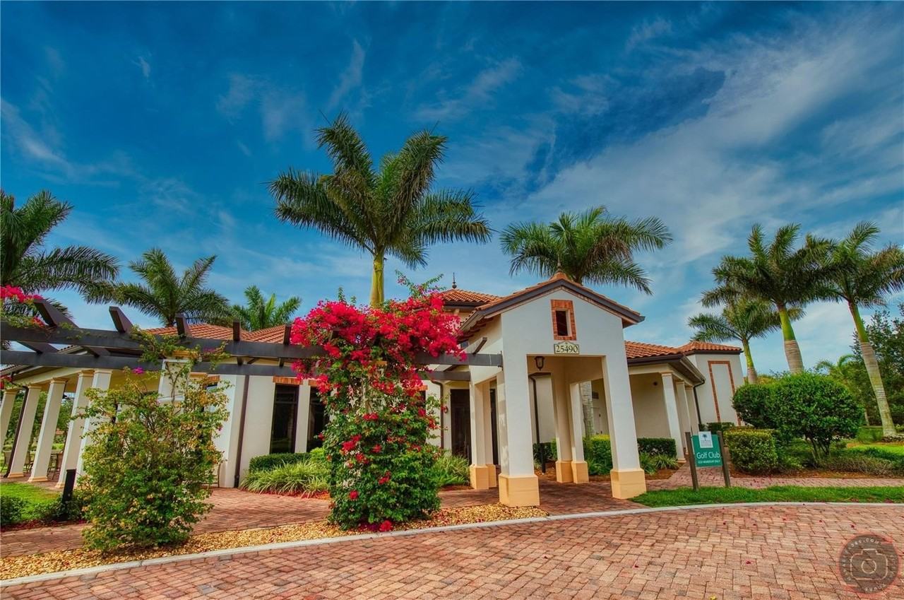 10039 Crooked Creek Dr #102 - Photo 7 of 36