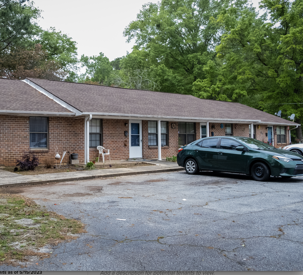 Overlook Villas - A/B Buildings - Photo 2 of 2