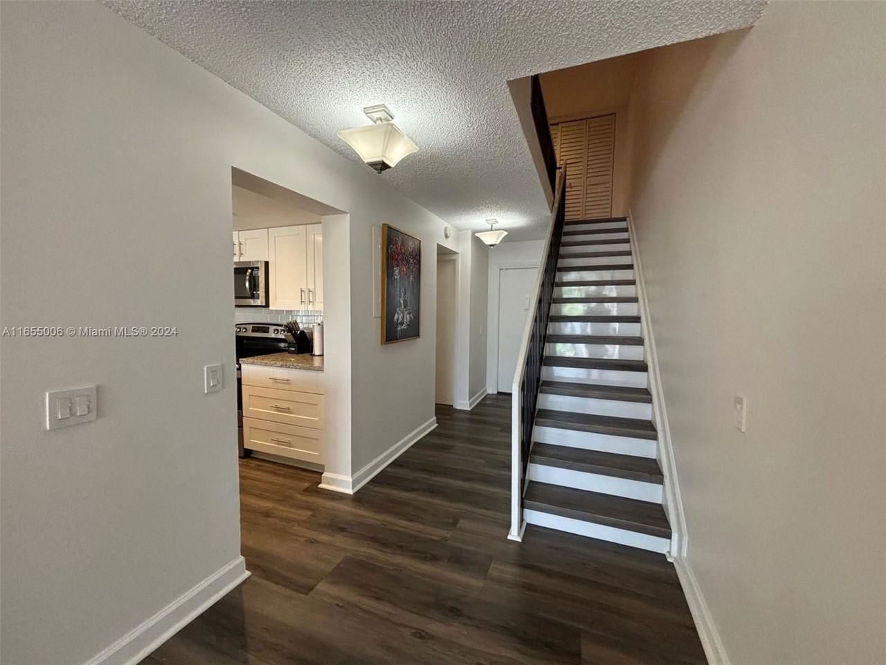 10850 S Golfview Dr - Photo 4 of 5