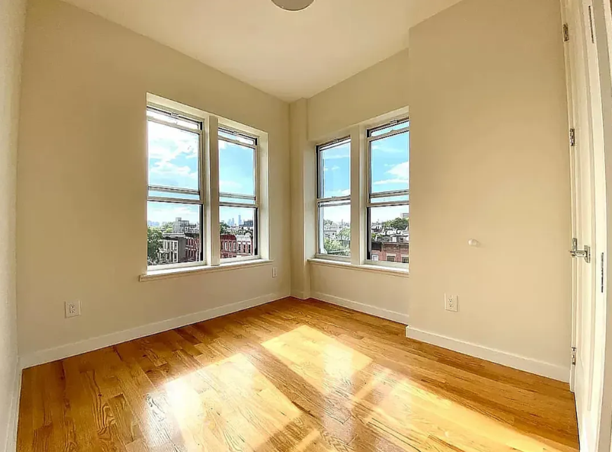 210 Lewis Avenue #2R - Photo 4 of 8