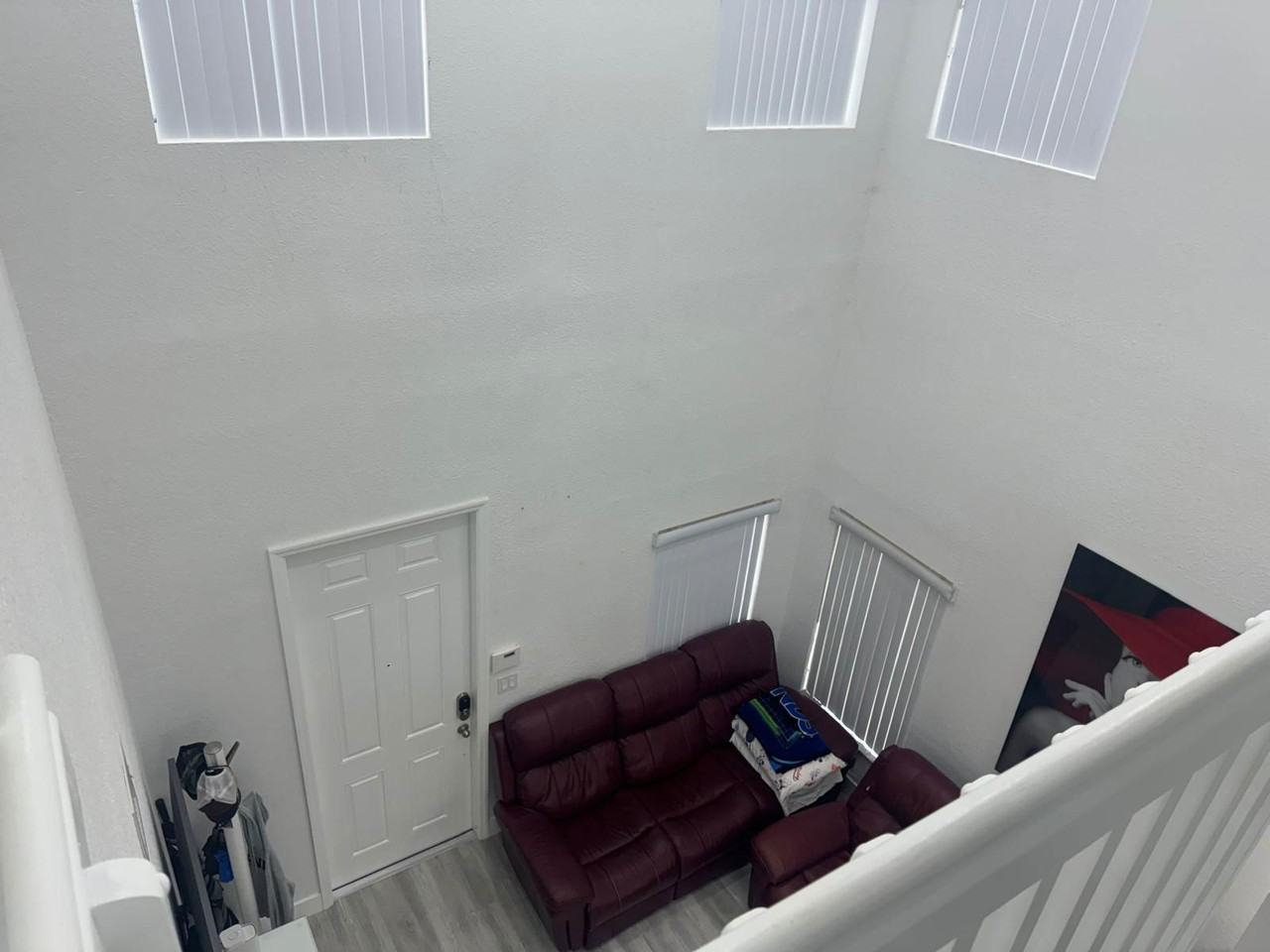 4144 Ne 26th St - Photo 6 of 8