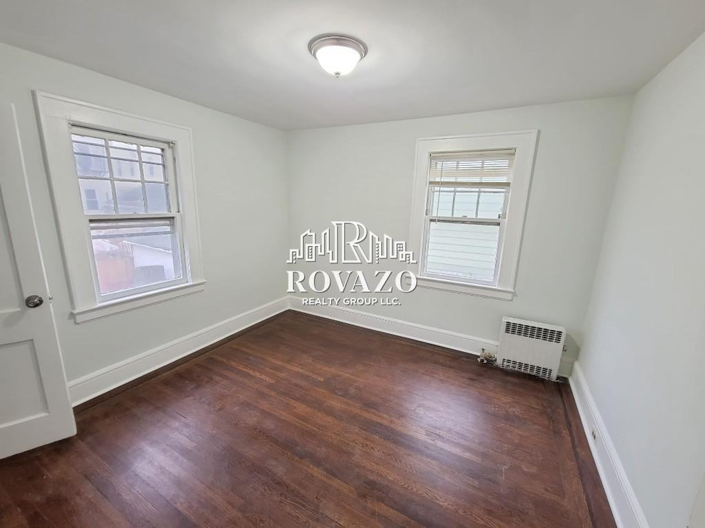 143 Bailey Ave - Photo 7 of 8