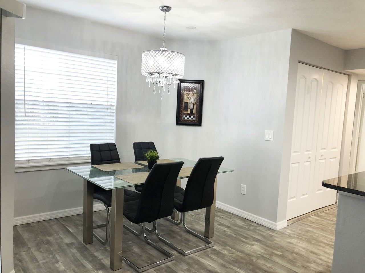 7220 Westpointe Blvd - Photo 4 of 8