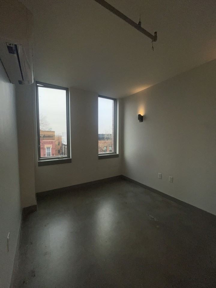 410 Tompkins Ave #5A - Photo 5 of 8