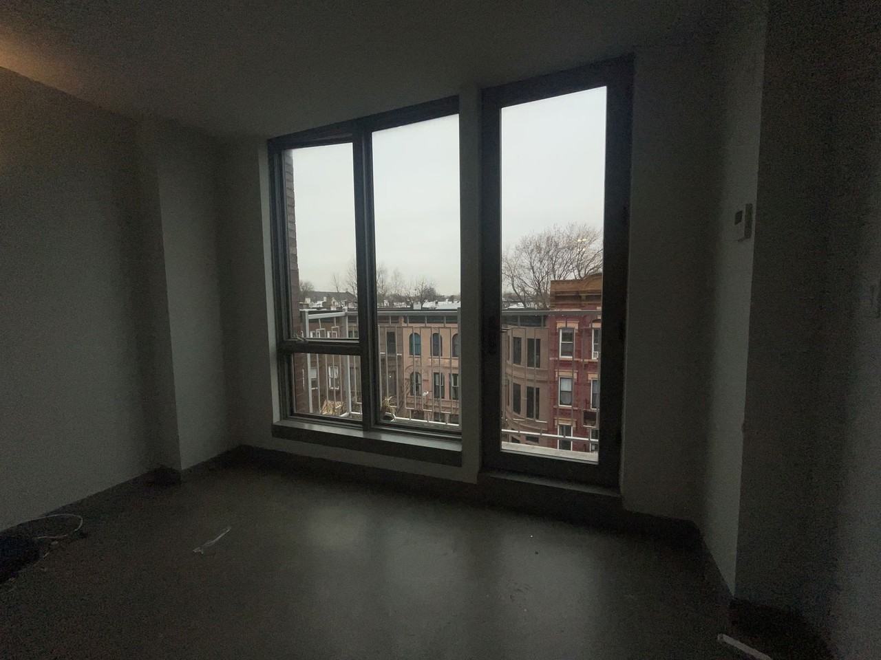 410 Tompkins Ave #5A - Photo 6 of 8