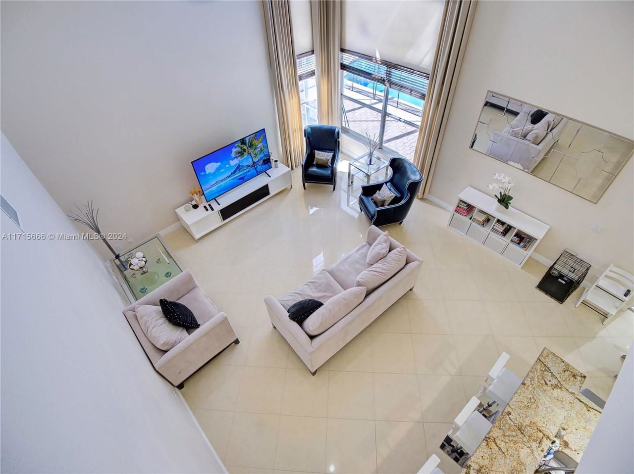 13484 Nw 13th St - Photo 6 of 8